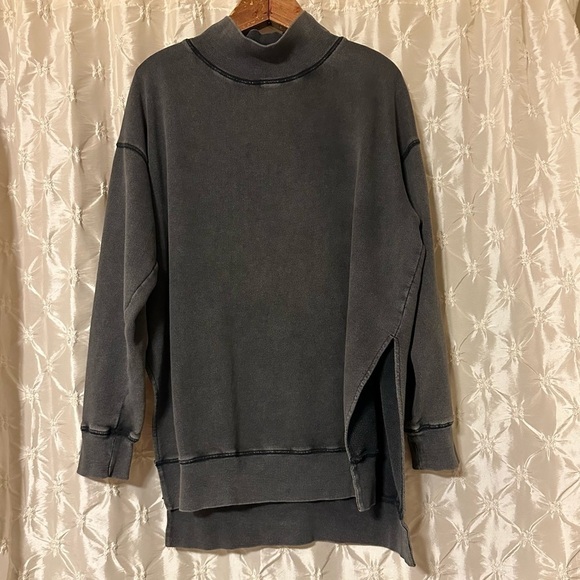 Free People Distressed Charcoal Gray Black Mock Neck Sweatshirt Tunic Side Slit - Picture 2 of 11